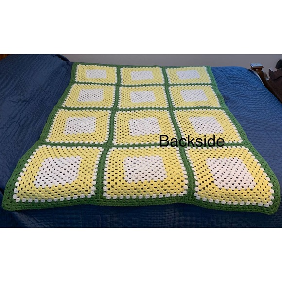 Vintage Granny Square Crochet Throw 43"‎ x 63" Lap Blanket Green Yellow White - Picture 4 of 6